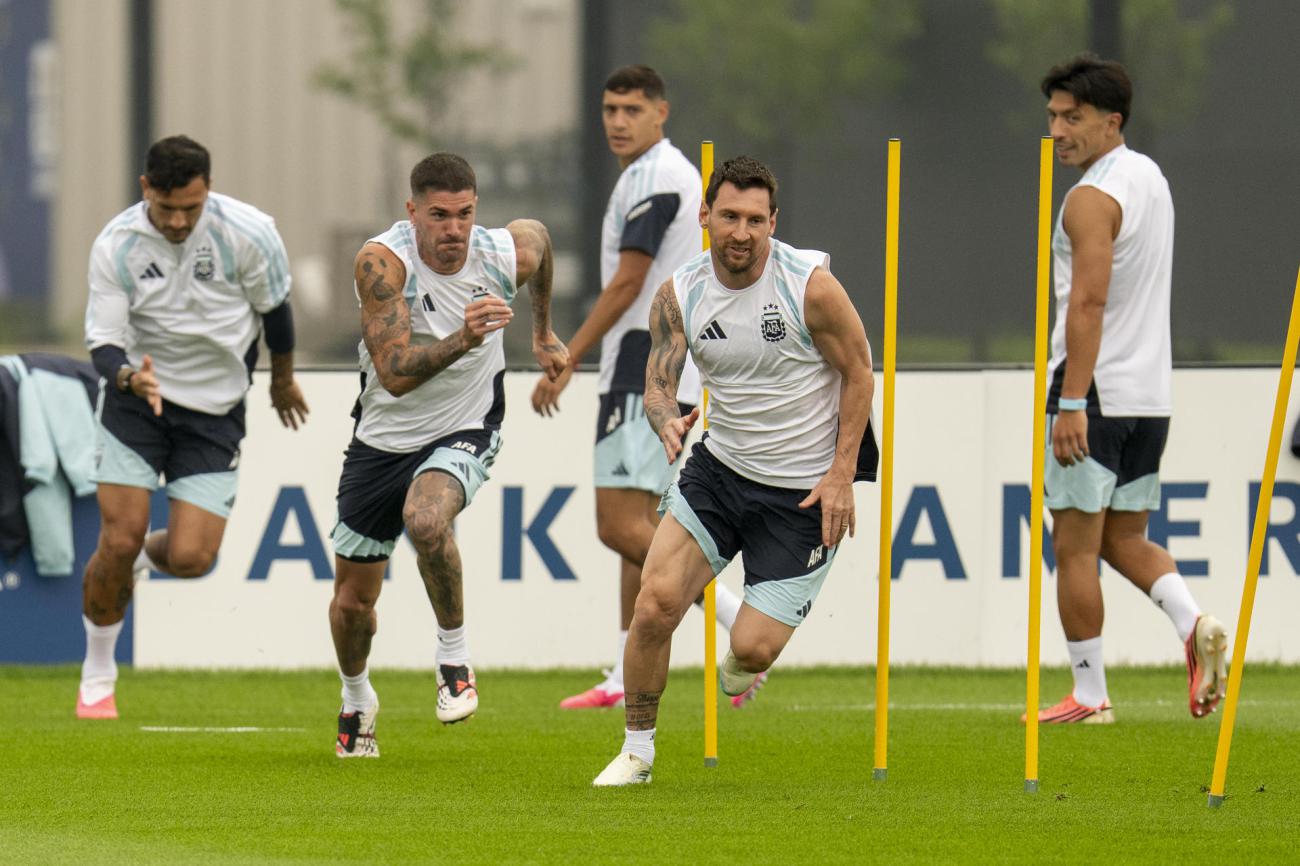 jugadores argentinos entrenando