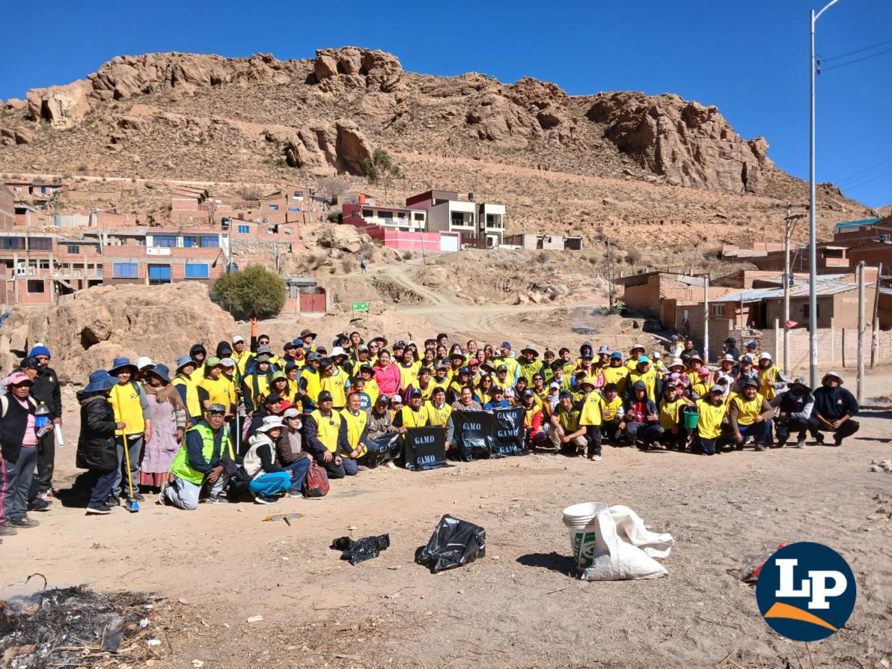 campaña de limpieza en Rumy Campana Oruro