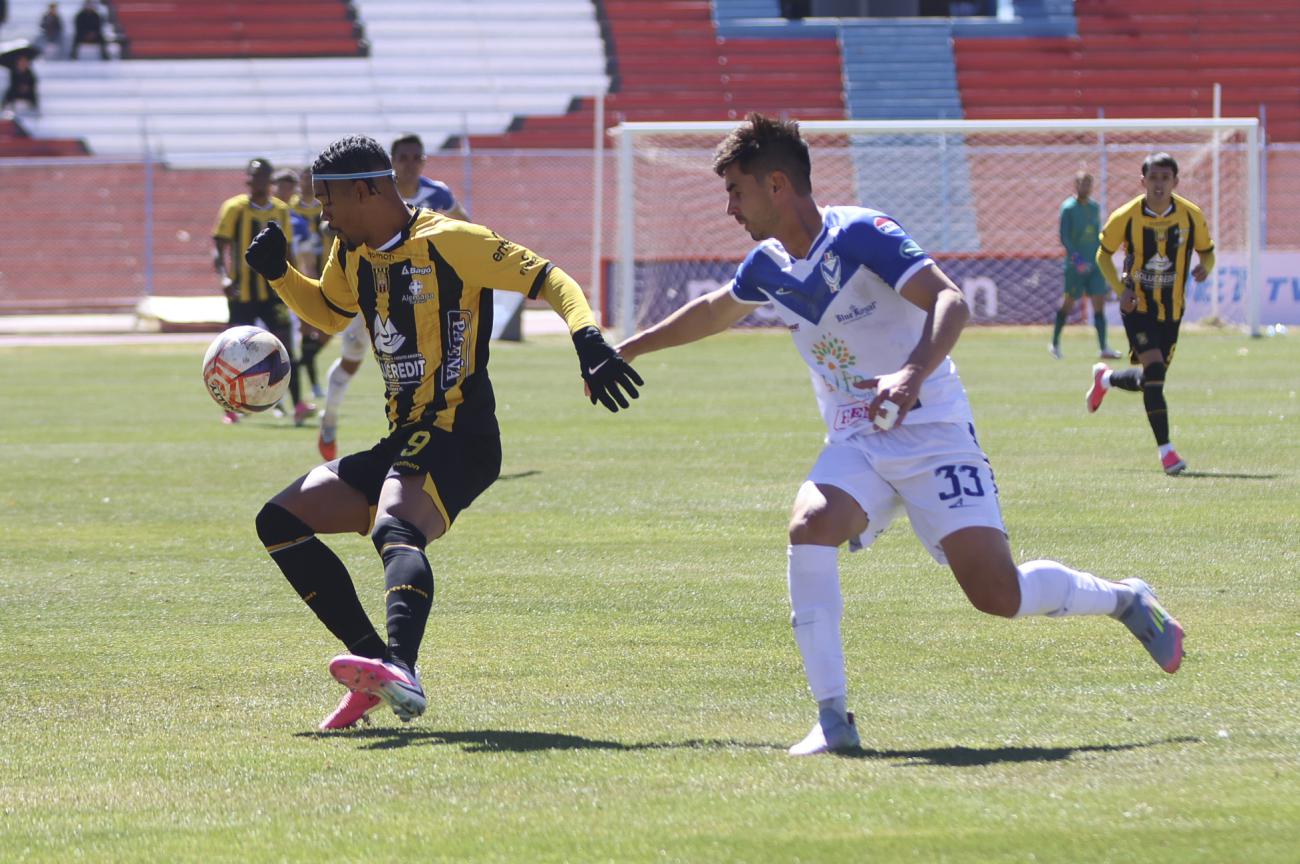 División Profesional, GV San José vs. The Strongest, Estadio Jesús Bermúdez