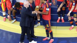 entrega de la copa