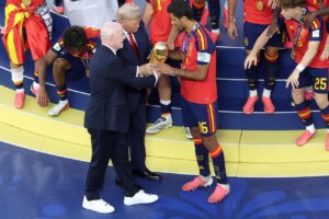 entrega de la copa