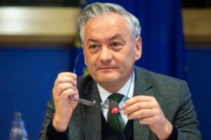 Robert Biedroń (S&D, Polonia), lidera la delegación.