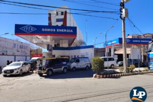 Surtidor de Oruro “5 Esquinas”