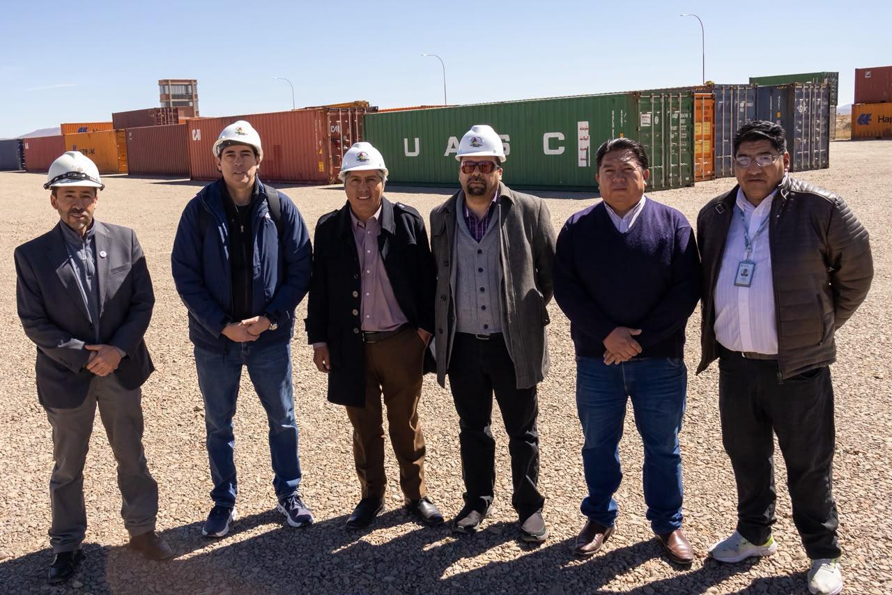 Visita a los predios del Puerto Seco de Oruro