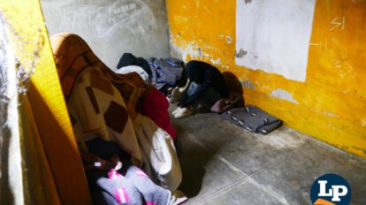Las ocho mujeres aprehendidas ingresaron a la carceleta de la Fiscalía Departamental tras el operativo