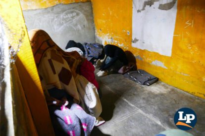 Las ocho mujeres aprehendidas ingresaron a la carceleta de la Fiscalía Departamental tras el operativo