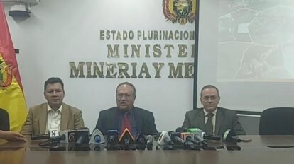 El ministro de Minería en conferencia de prensa
