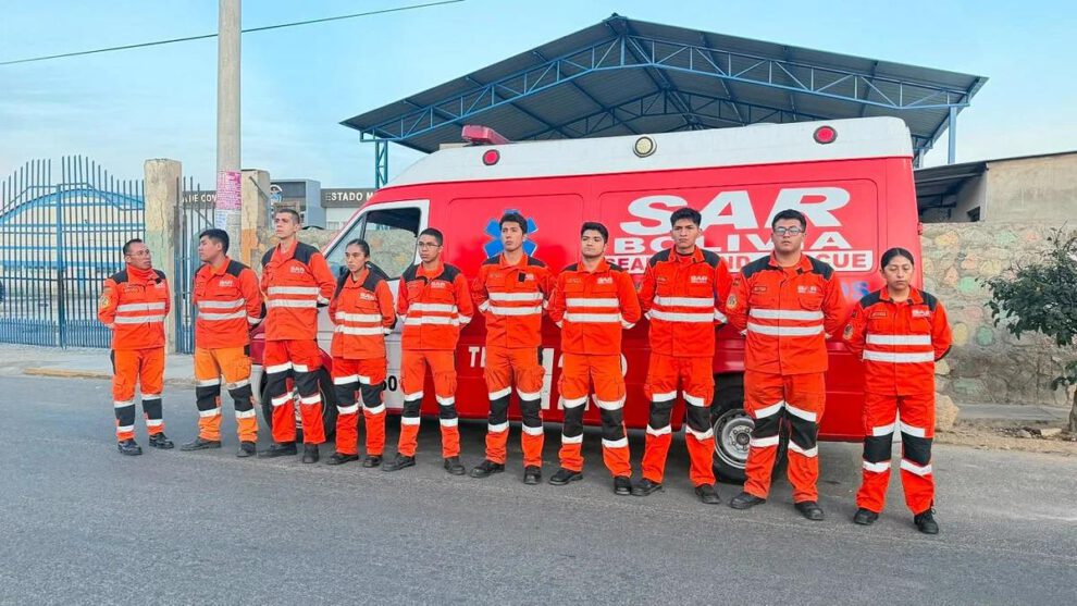 Cochabamba envía refuerzos a Tarija para combatir el fuego.