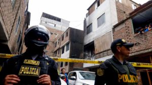 Integrantes de la Policía de Perú