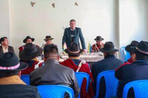 Gobernación de La Paz y el sector campesino