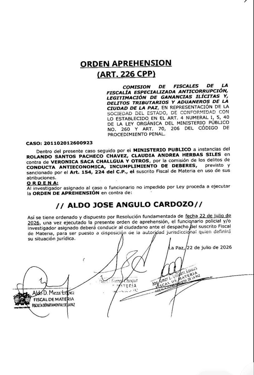 La medida se cumplió en dependencias de la FELCC en la ciudad de Santa Cruz, luego de que el funcionario prestara su declaración informativa
