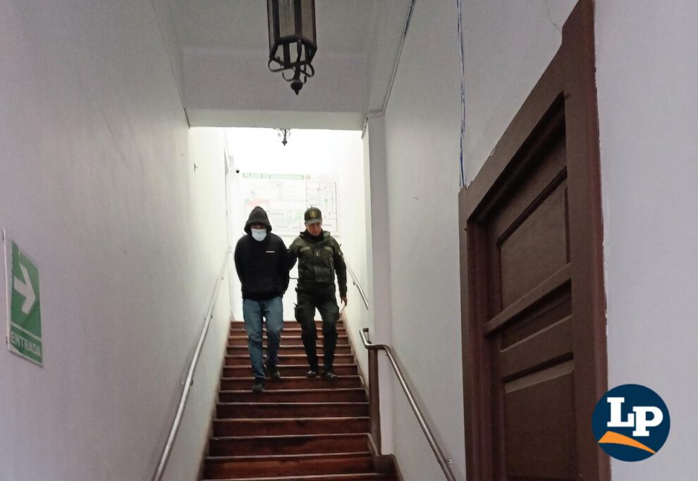Joven de 19 años aprehendido por presunta estafa agravada