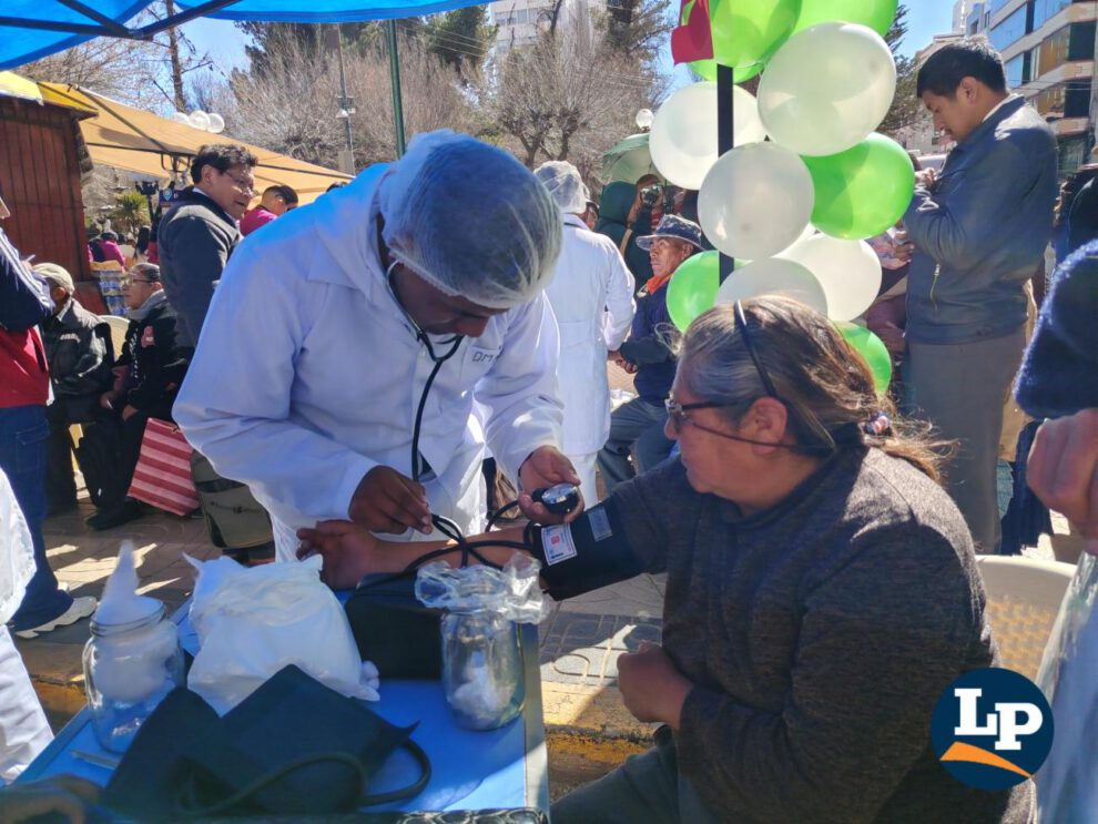 Caravana de la Hermandad Udabol