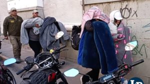 Conducción de las mujeres tras el operativo conjunto