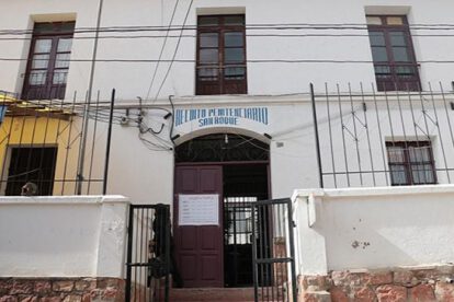 Frontis del recinto penitenciario de San Roque de Sucre