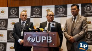 El ministro de Minería en conferencia de prensa