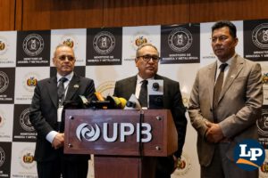 El ministro de Minería en conferencia de prensa