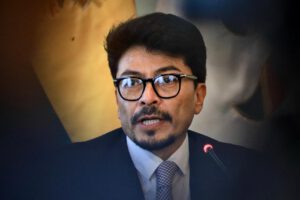 Fotografía de archivo en la que se captó al ministro boliviano de Relaciones Exteriores, Fernando Aramayo, durante una rueda de prensa, en La Paz (Bolivia).