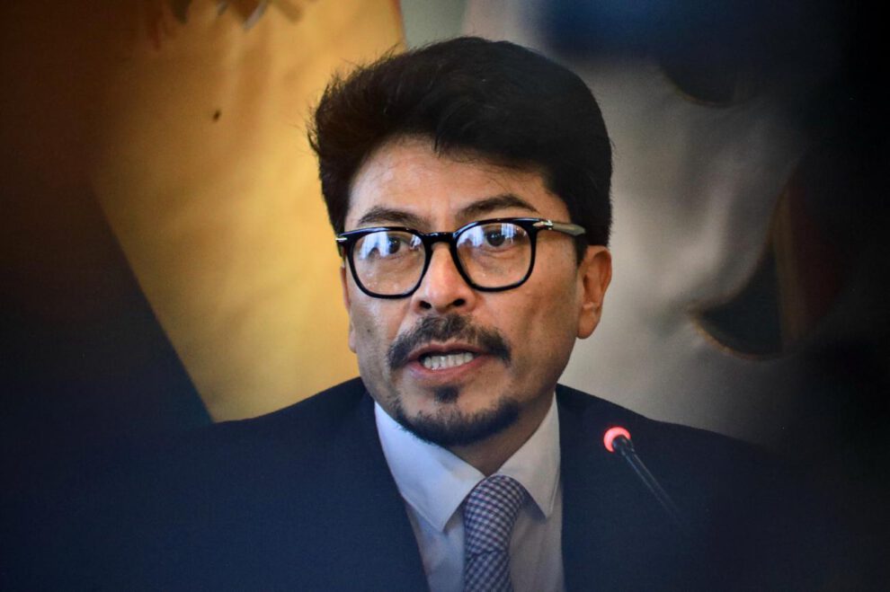 Fotografía de archivo en la que se captó al ministro boliviano de Relaciones Exteriores, Fernando Aramayo, durante una rueda de prensa, en La Paz (Bolivia).