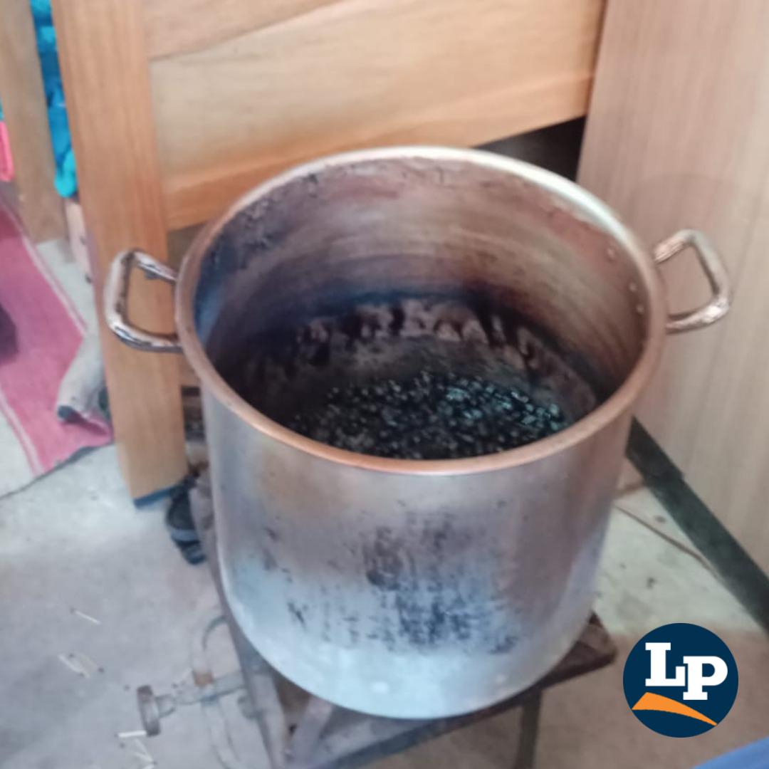 El agua se secó y el alimento se quemó