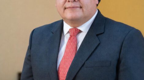 El rector de la UPAL, René Boris Morales Oña