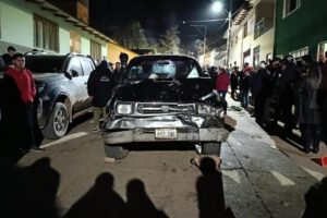 Vehiculo impacto contra pobladores de Moro Moro
