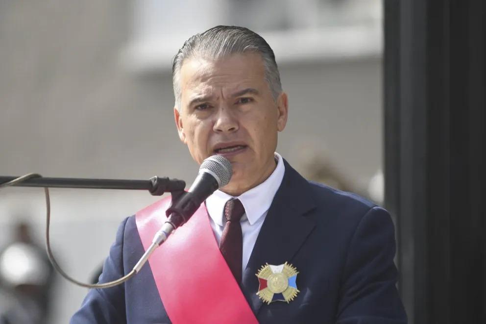 El ministro de Defensa, Ernesto Justiniano