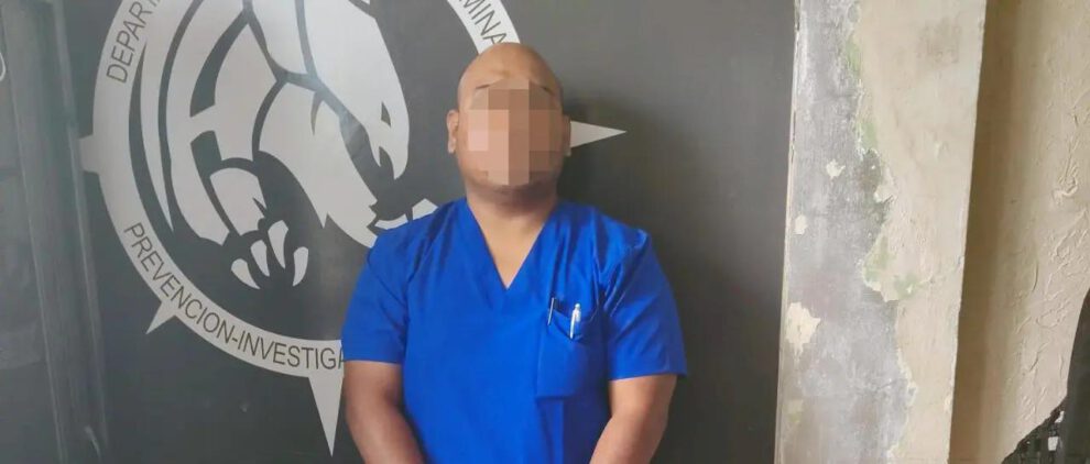Un veterinario fue acusado de violar a una adolescente de 16 años
