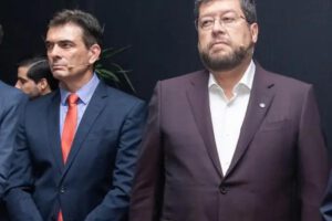 El presidente Rodrigo Paz y el líder de Unidad, Samuel Doria Medina.