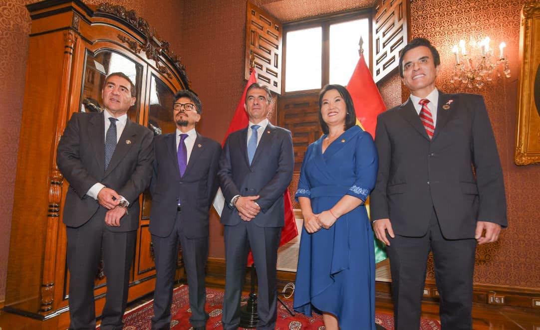Rodrigo Paz y Keiko Fujimori