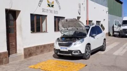 El auto que llevaba la cocaína y “el trabajo” de un brujo