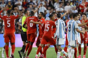 Mundial 2026, Suiza vs. Argentina, El suizo Breel Embolo expulsado, Intervención del VAR