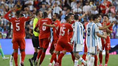 Mundial 2026, Suiza vs. Argentina, El suizo Breel Embolo expulsado, Intervención del VAR