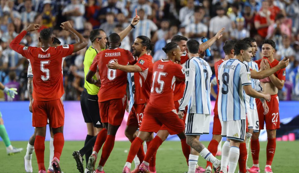 Mundial 2026, Suiza vs. Argentina, El suizo Breel Embolo expulsado, Intervención del VAR