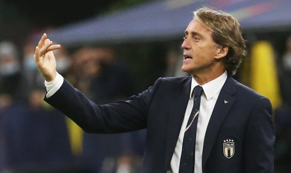 Selección de Italia, Roberto Mancini seleccionador de Italia, Polémico caso de Andrea Pirlo