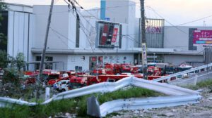 centro comercial Aeon Mall Kumamoto, destrosado