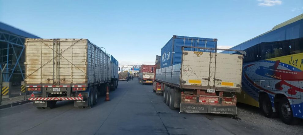 La frontera permanece cerrada una buena parte del día por trabajos en Chile