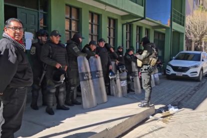 Policía boliviana refuerza la seguridad en Huanuni