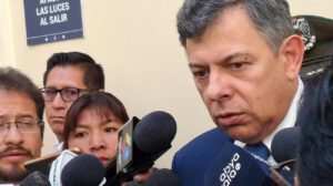 El presidente del Senado, Diego Ávila, en conferencia de prensa