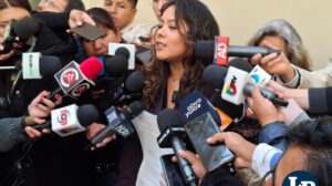 La diputada Jiménez en conferencia de prensa