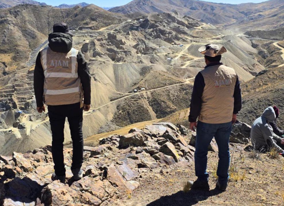 La AJAM realizando  inspección de campo