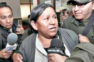 La exministra Achacollo recibió refugio temporal en Brasil