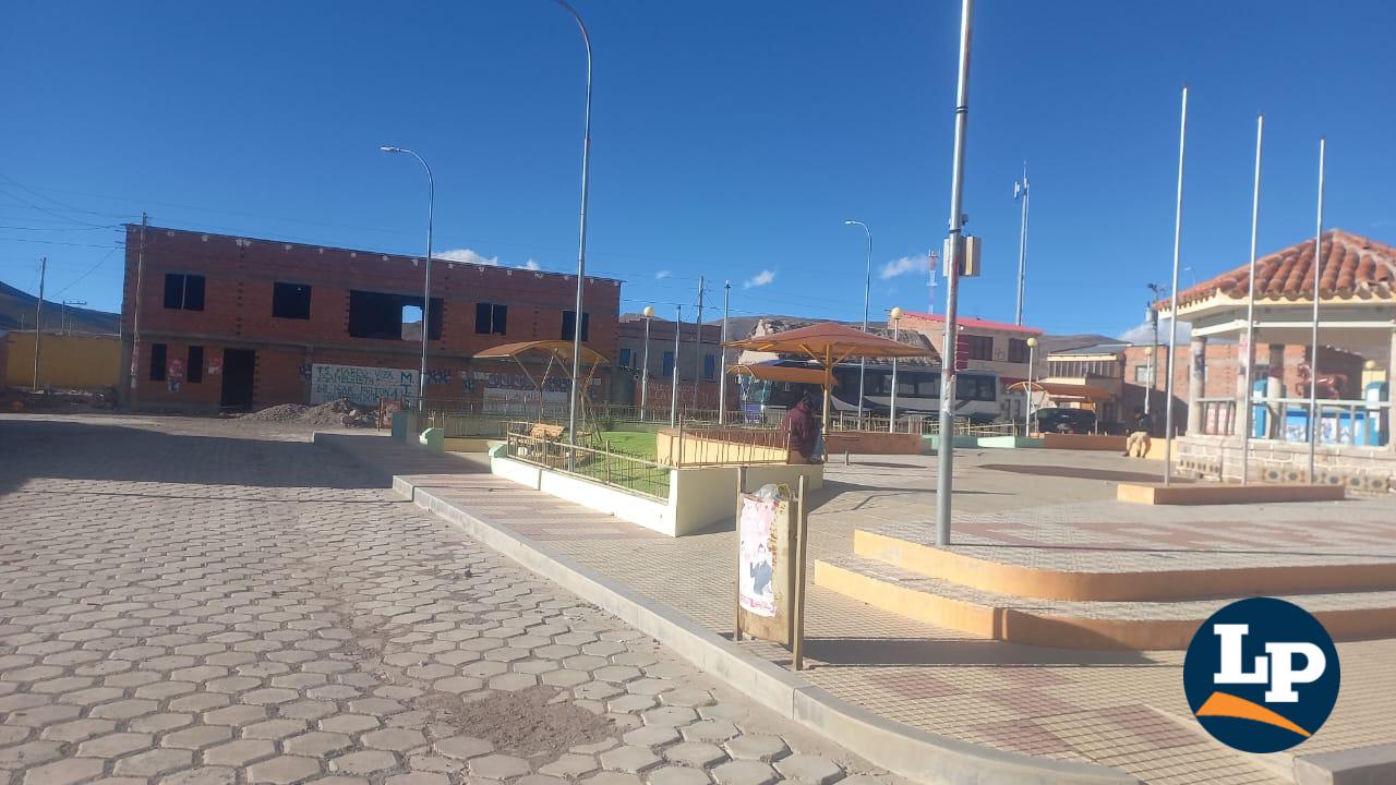 Plaza de la actual población de Carangas