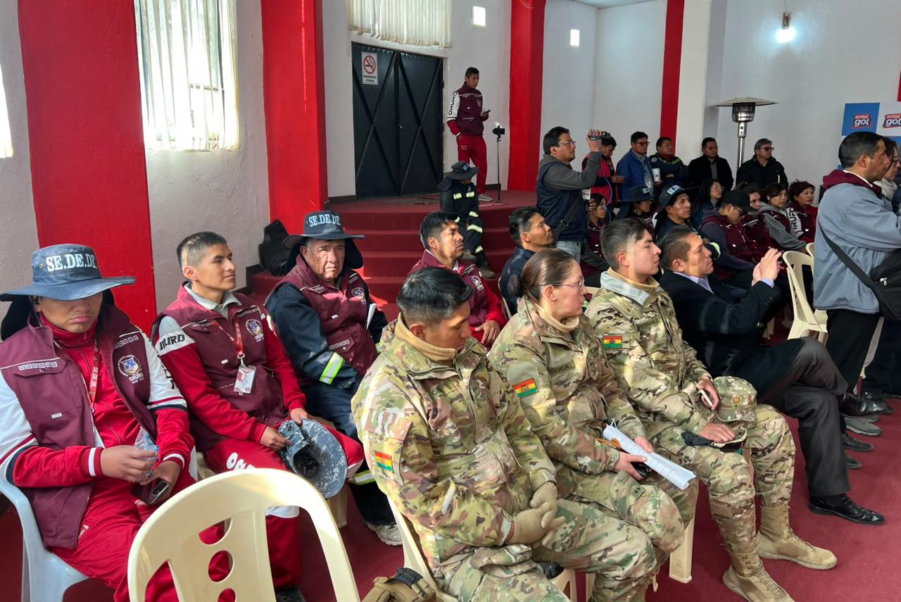 Sedede Oruro, Campaña de limpieza y fumigado, Campos Deportivos de Oruro