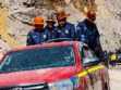 Leonardo Loza y tres personas mas en una camioneta