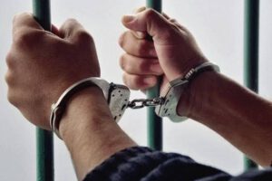 Las autoridades señalaron que ambos casos continúan en investigación