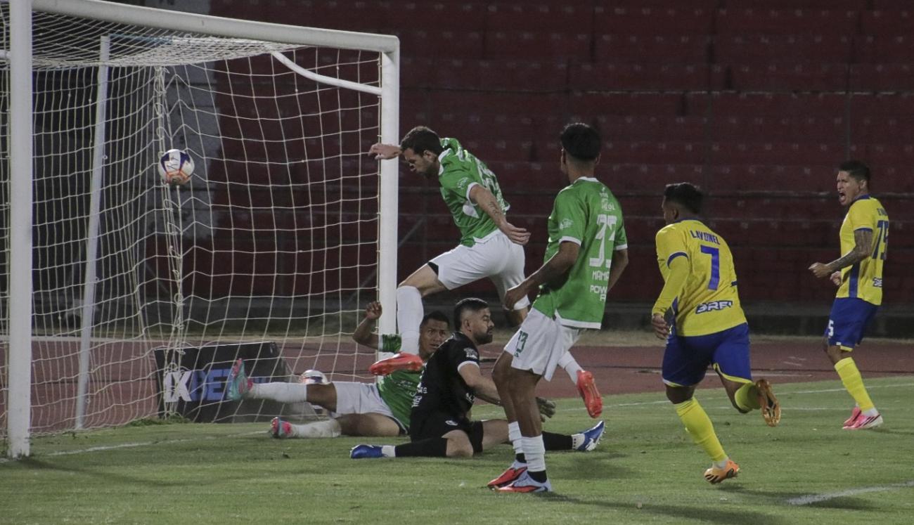 División Profesional, Real Tomayapo vs. ABB, Estadio IV Centenario de Tarija