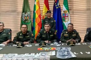 policias