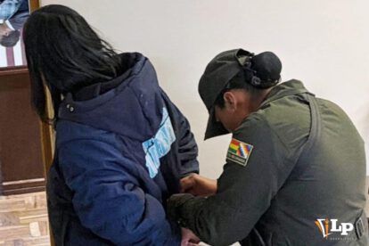 Imagen de una de las detenidas