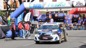 Automovilismo, Circuito Óscar Crespo, Prueba nacional en Sucre
